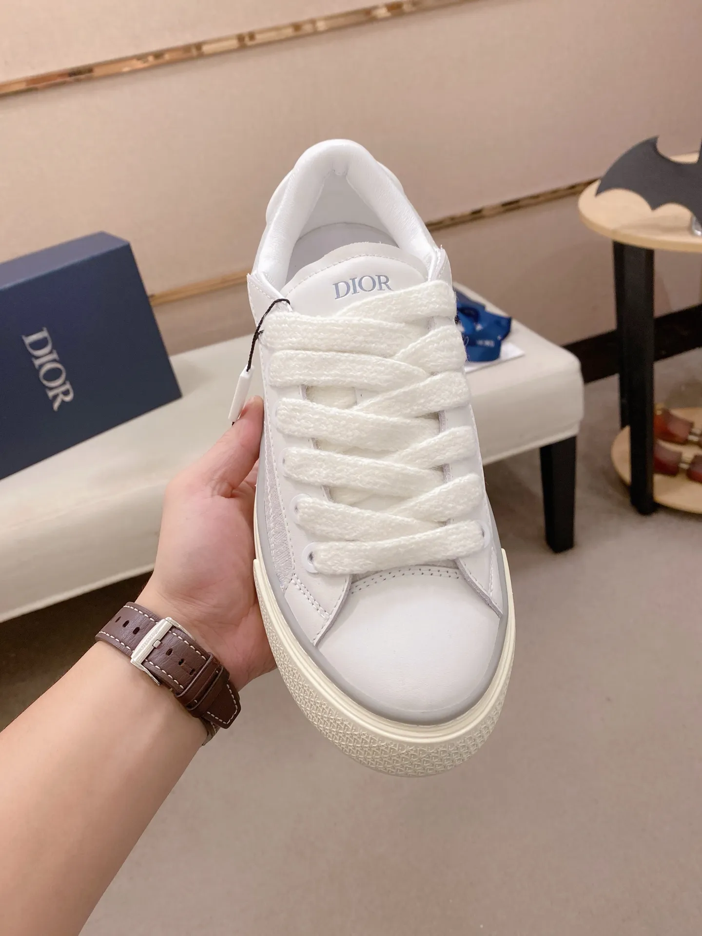 Factory price: 300 Men's shoes 💰[Dior·Dior] Top 🔍Couple style 💏🔍New casual sports style couple shoes, new four-season design, perfect workmanship, lace-up lazy style to create cabinet quality, upper: imported first-layer cowhide, sheepskin lining is soft and comfortable, ultra-light TPU wear-resistant outsole, simple, versatile fashion men's shoes, excellent color code number 35--44